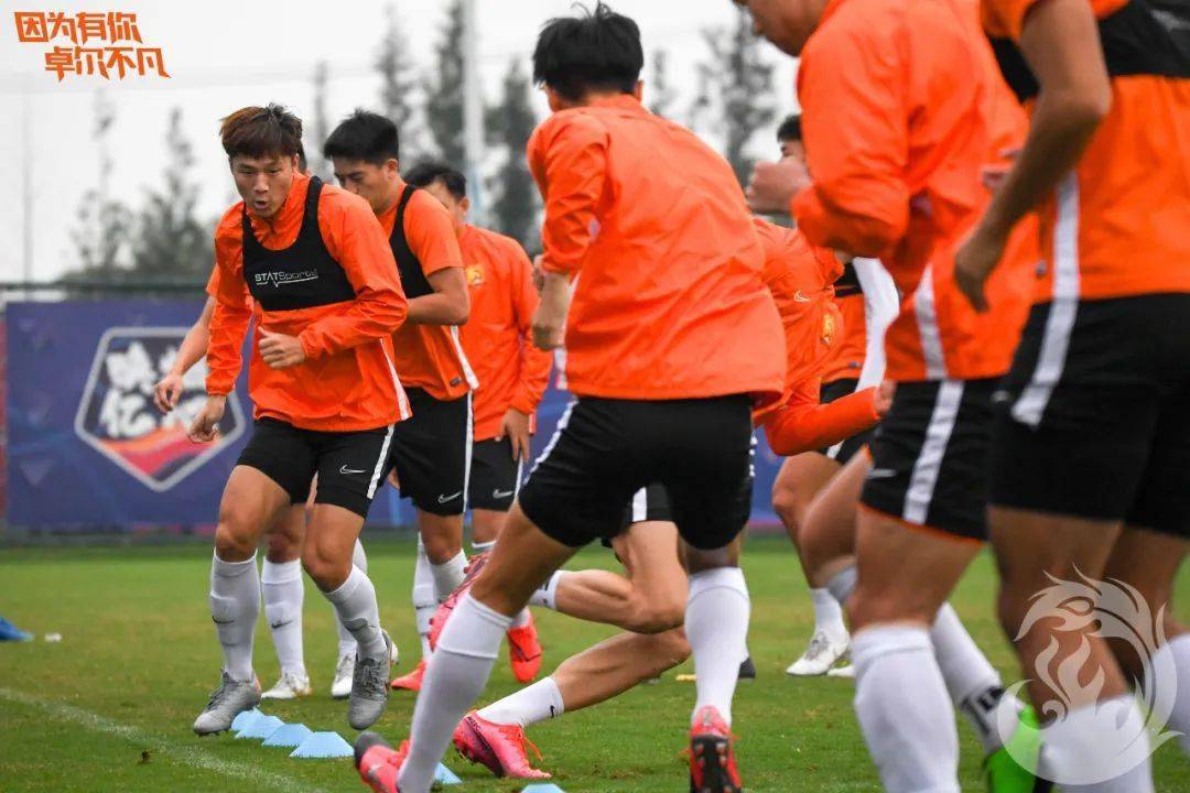 开云体育官网入口-包含武汉卓尔实现客场翻盘，提升士气的词条