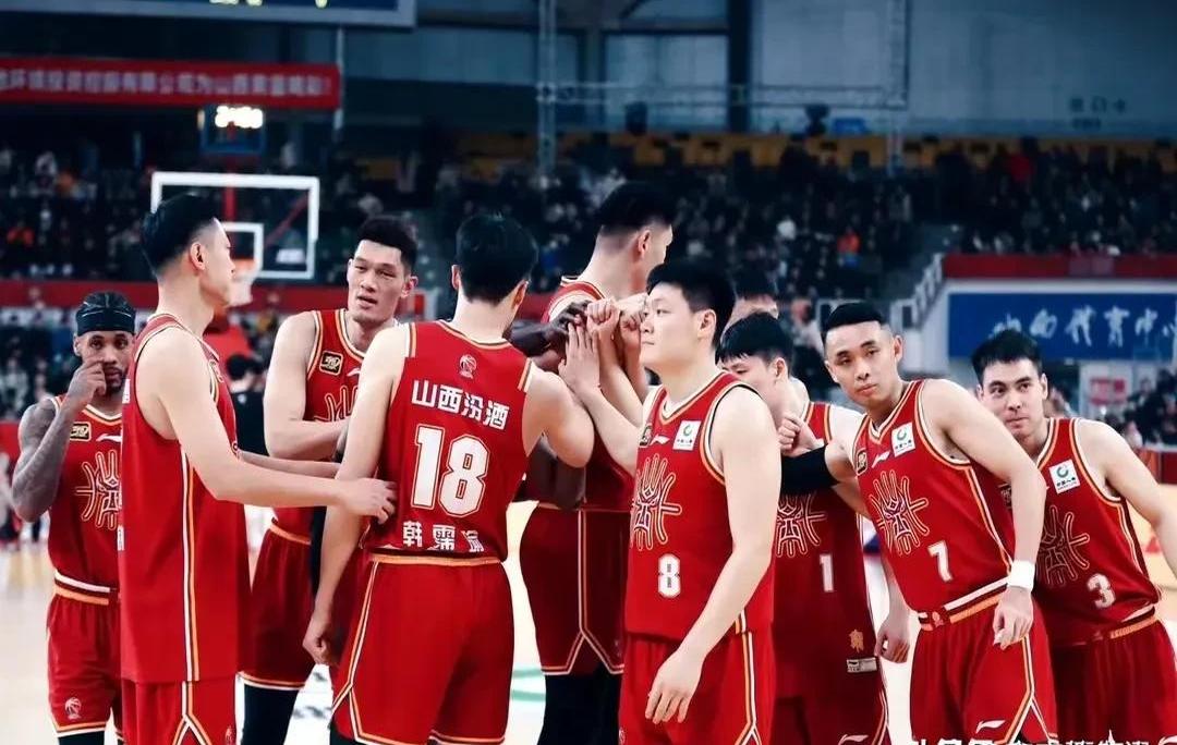 江苏队与山西队的比赛引发球迷热议 江苏队与山西队的比赛引发球迷热议