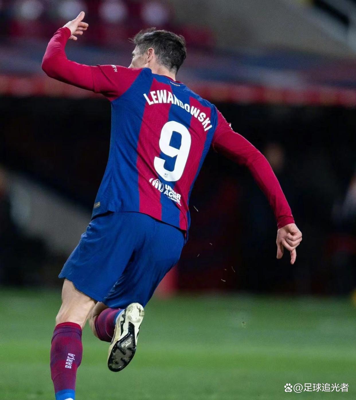 开云体育入口-关于瓦伦西亚客场不敌尤文图斯，欧冠梦碎的信息