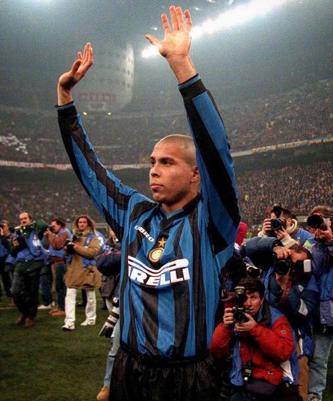 国际米兰前锋状态回升,再度登顶射手榜的简单介绍 国际米兰前锋状态回升,再度登顶射手榜的简单介绍