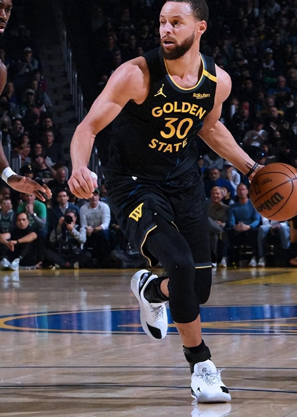 包含勇士主场不敌爵士,克雷表现逊色被质疑的词条 包含勇士主场不敌爵士,克雷表现逊色被质疑的词条