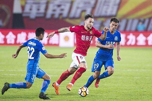 关于广州恒大遭遇意外失利,积分榜下滑的信息 关于广州恒大遭遇意外失利,积分榜下滑的信息