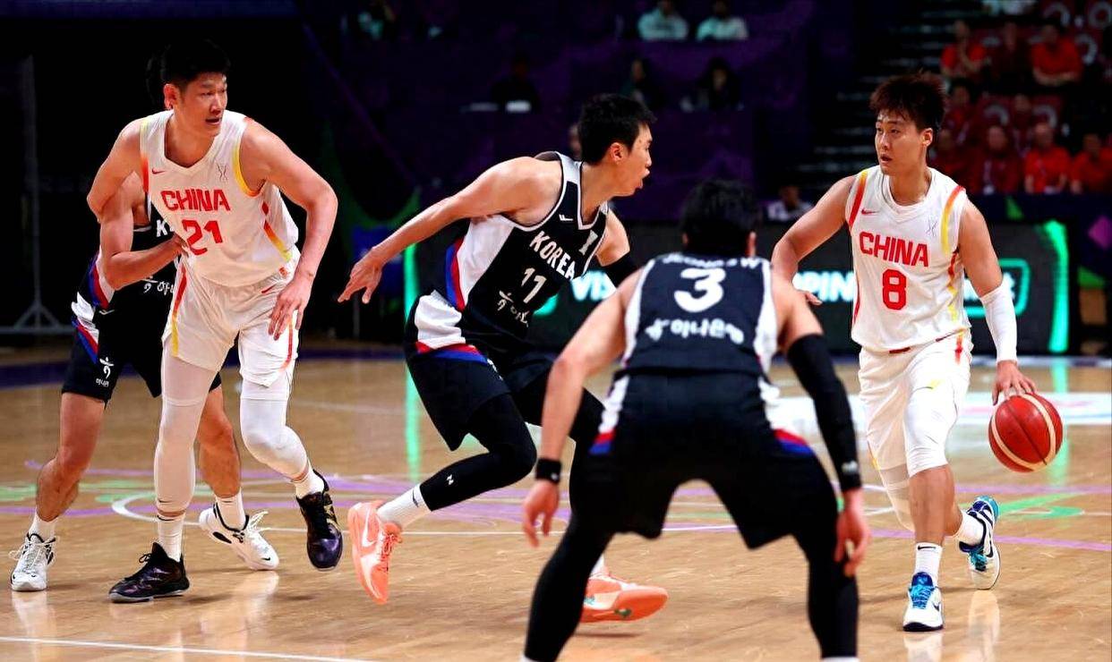 关于关键比赛中球员表现抢眼,助球队夺取胜利的信息 关于关键比赛中球员表现抢眼,助球队夺取胜利的信息