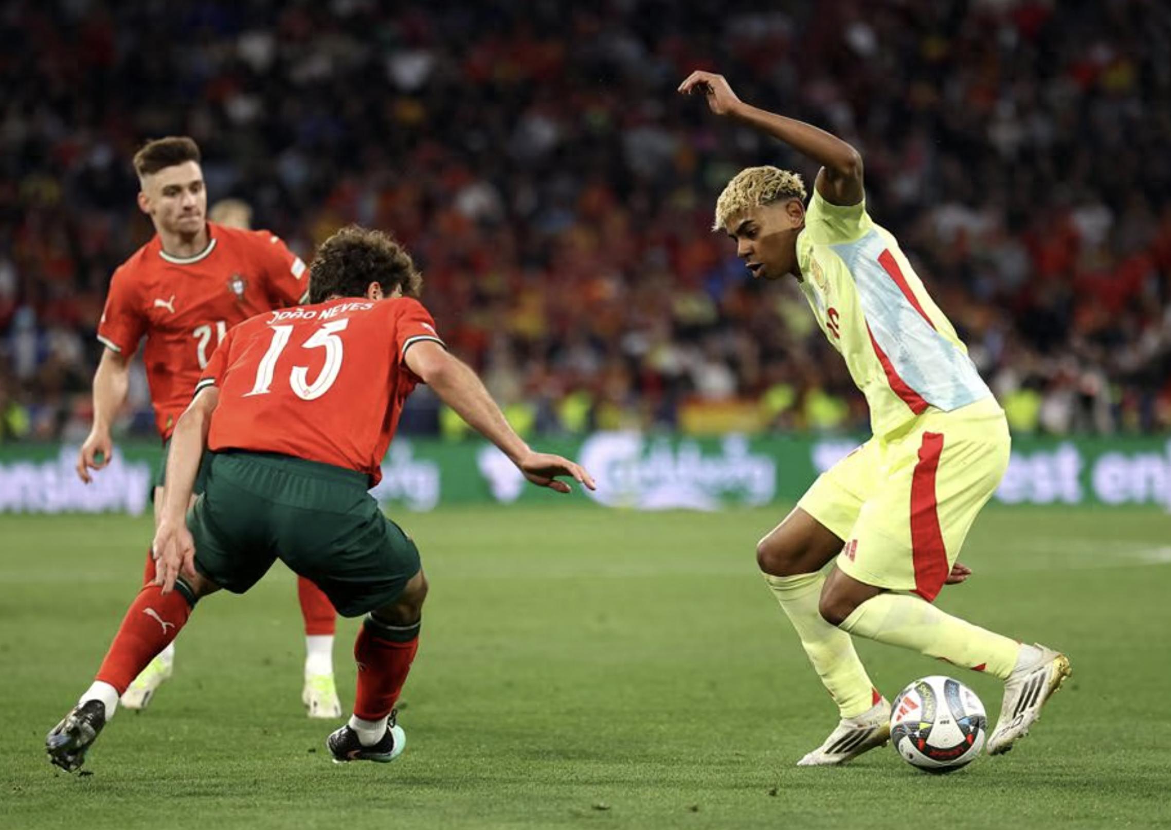 葡萄牙队与意大利队在欧洲进行友谊战 葡萄牙队与意大利队在欧洲进行友谊战