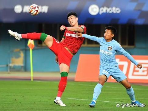 开云体育-正面新闻频频传出，球队稳步前进